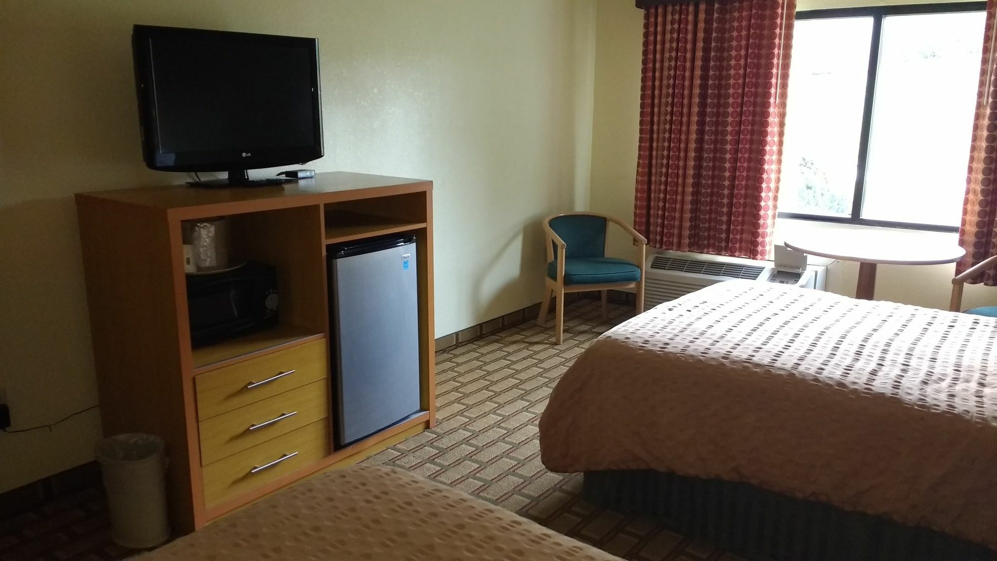 Ramada By Wyndham Asheville Southeast Exterior foto