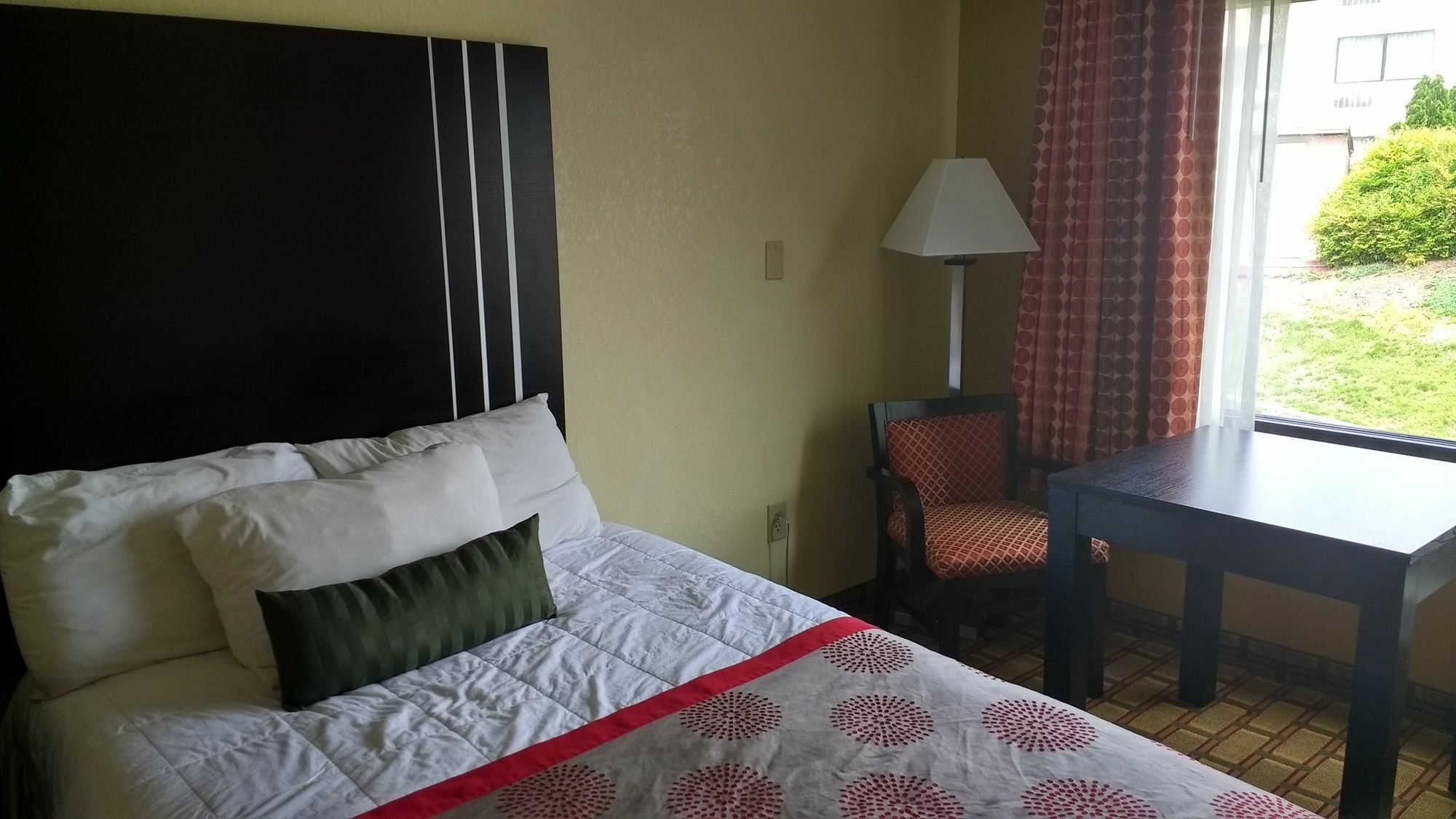 Ramada By Wyndham Asheville Southeast Exterior foto
