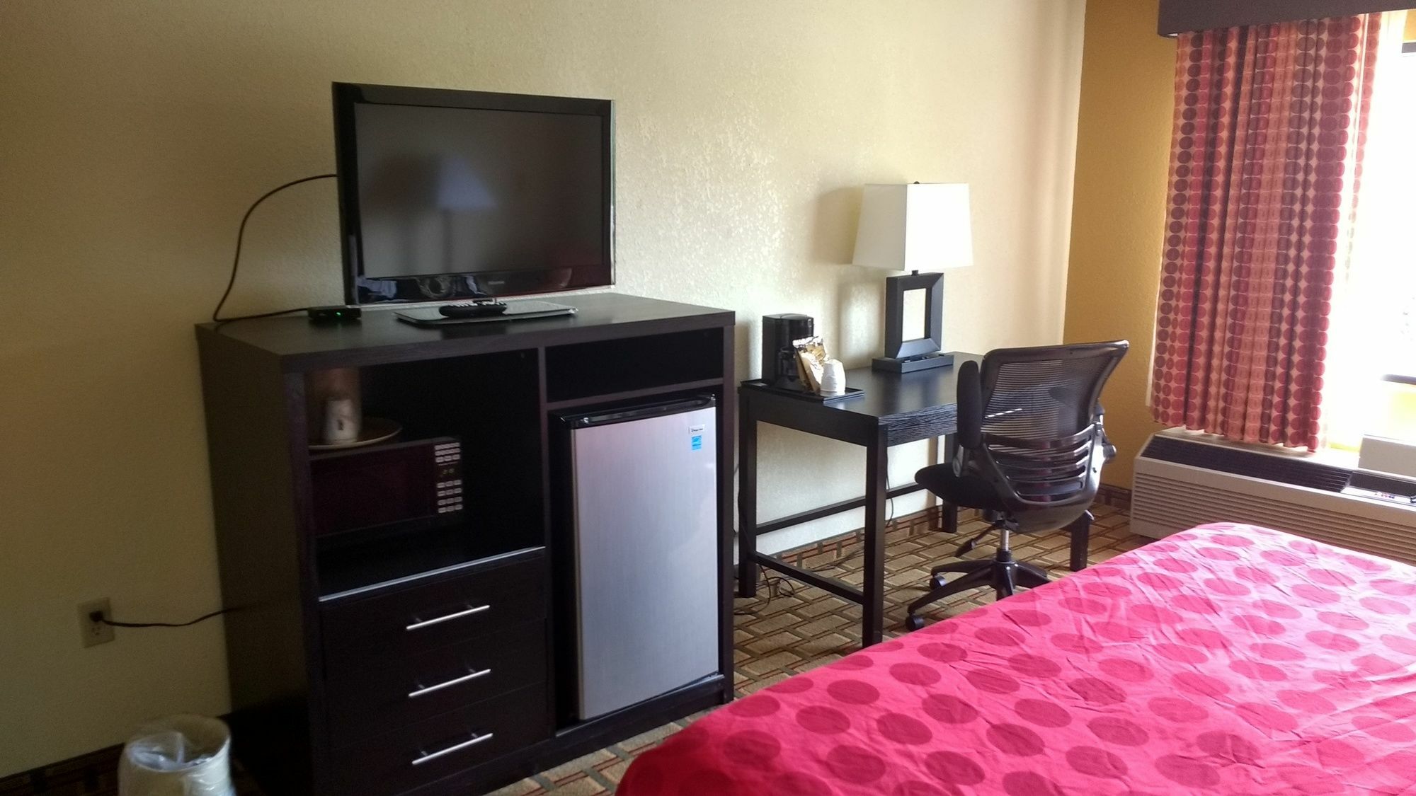 Ramada By Wyndham Asheville Southeast Exterior foto